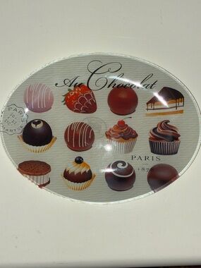 Michel Design Works "Au Chocolat" oval glass trinket or soap dish.  Like New.